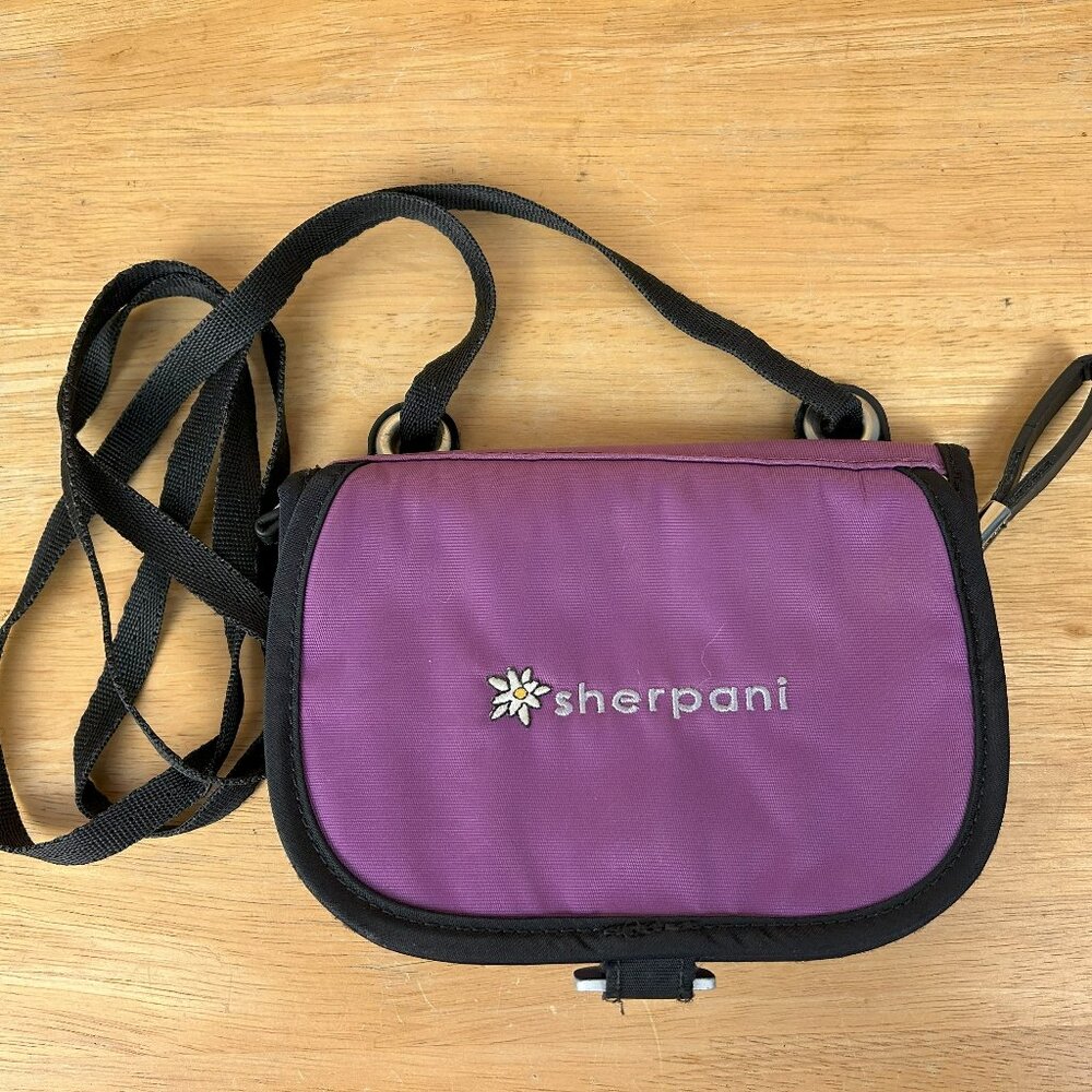 Sherpani Mini purple crossbody